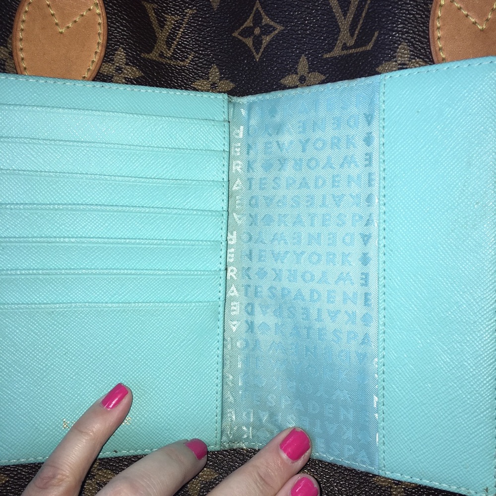 Kate spade rare price firm! ๐ - Picture 4 of 5